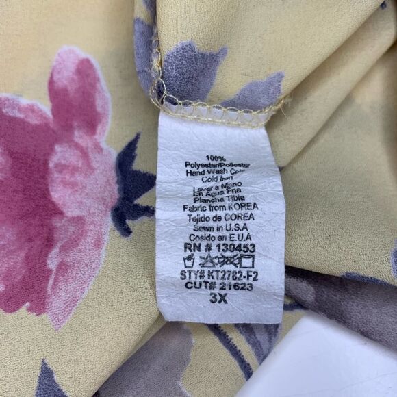 Janette Plus Light Yellow Floral V-Neck Blouse - Picture 5 of 7